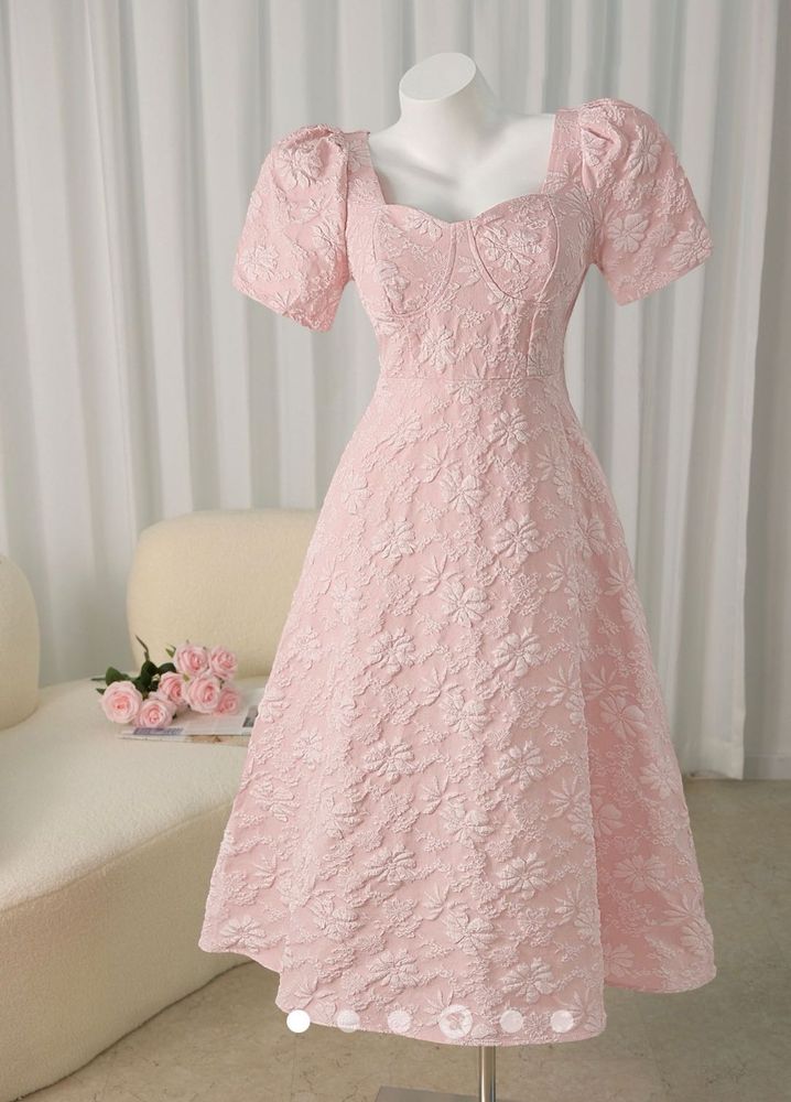 Chic Pink Lace Puff Sleeve Dress