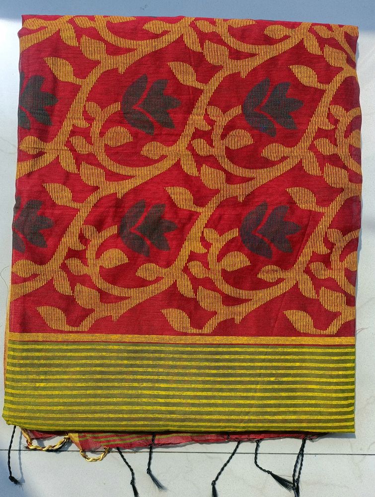 Maroon Green Handloom Saree With Blouse Piece