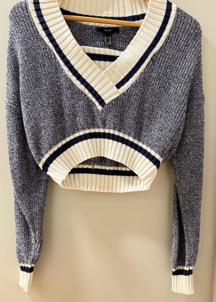 FOREVER 21 brand korean style sweater