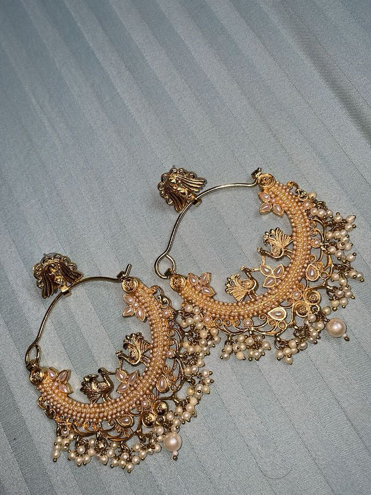 Exquisite Pearl &amp; Gold Tone Hoop Earrings