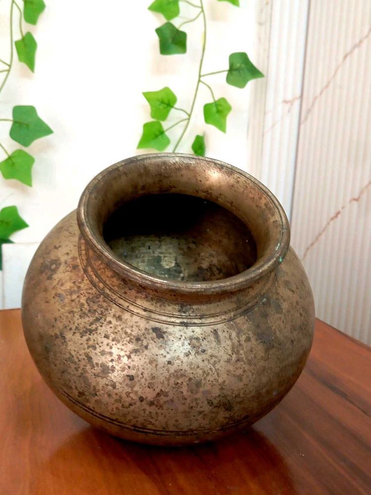 Antique Pure bronze pot-Rare