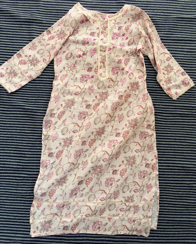 Floral Print Kurta with Lace Detail