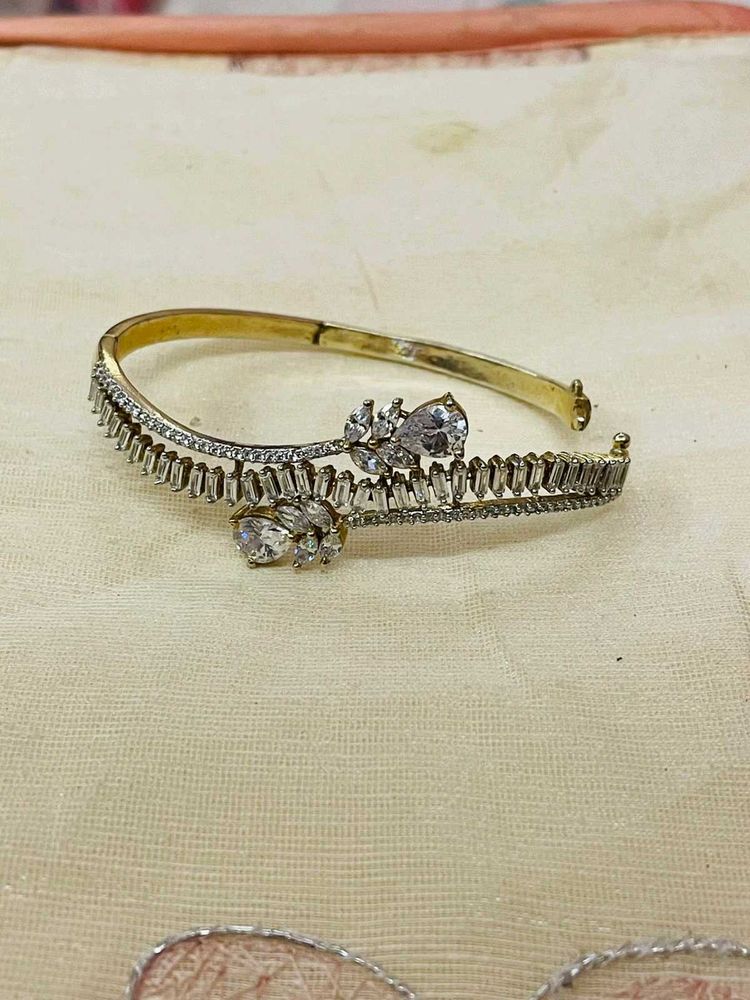 Sparkling Crystal Bangle Bracelet