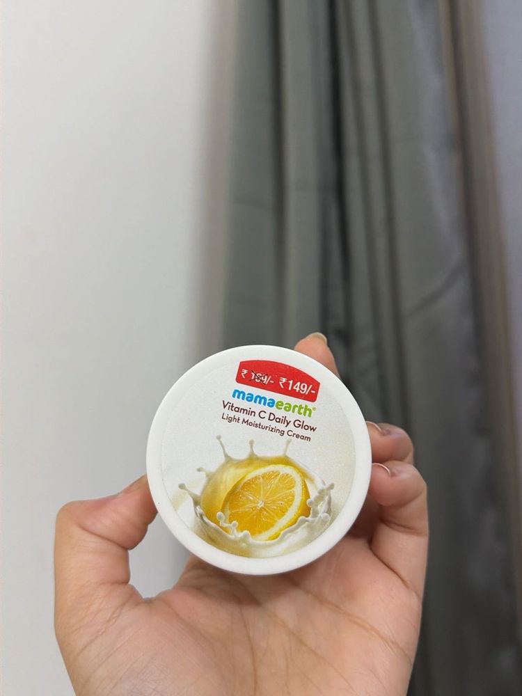 Mamaearth Vitamin C Daily Glow Cream