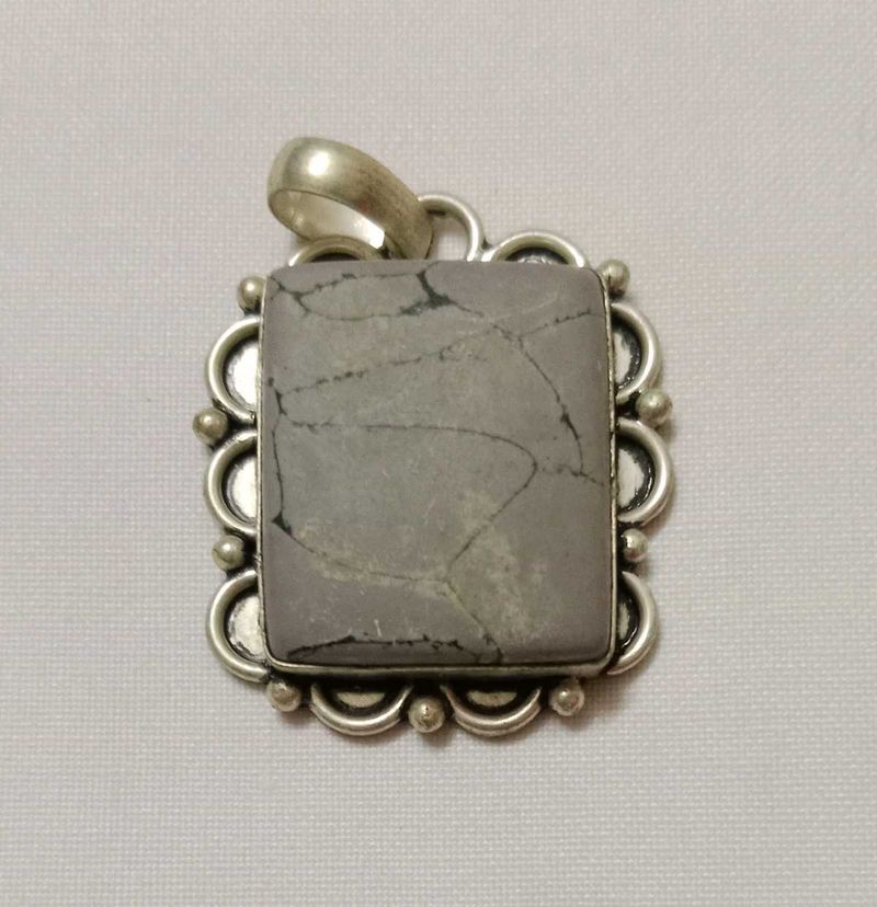 Unique Square howlite Stone Pendant Necklace