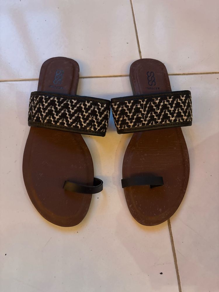 Stylish Flat Sandals