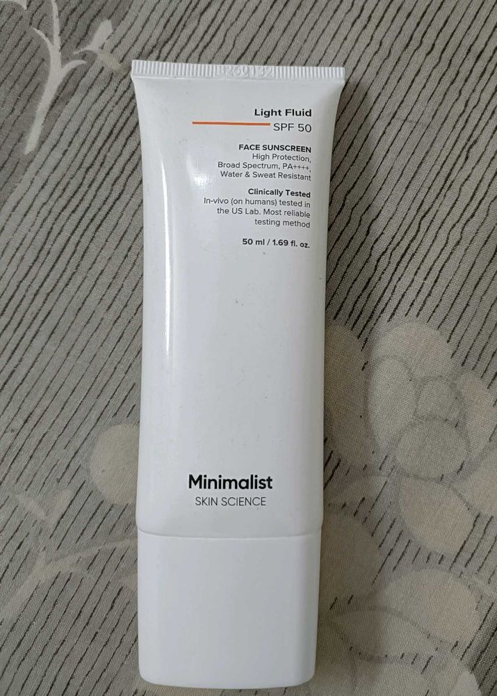 Minimalist Light Fluid SPF 50 Face Sunscreen