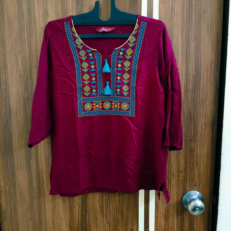 🛍️ Burgundy Tunic Top ⭐⭐⭐⭐⭐