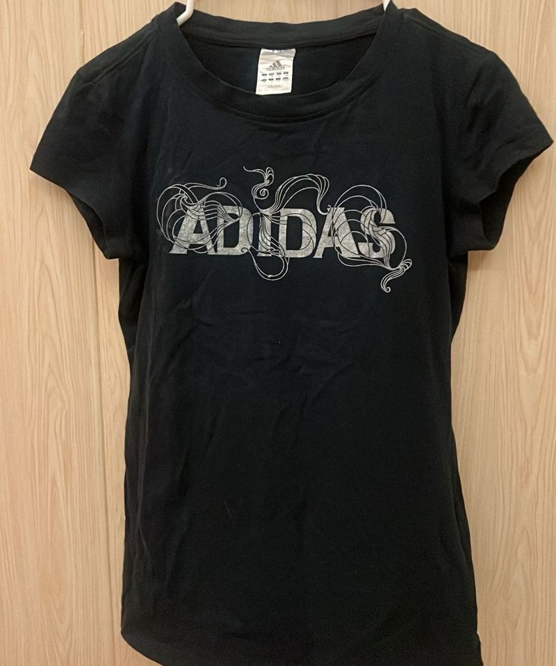 Vintage Adidas T-Shirt