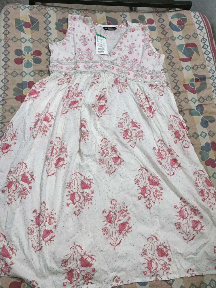 Elegant White &amp; Pink Floral Gown