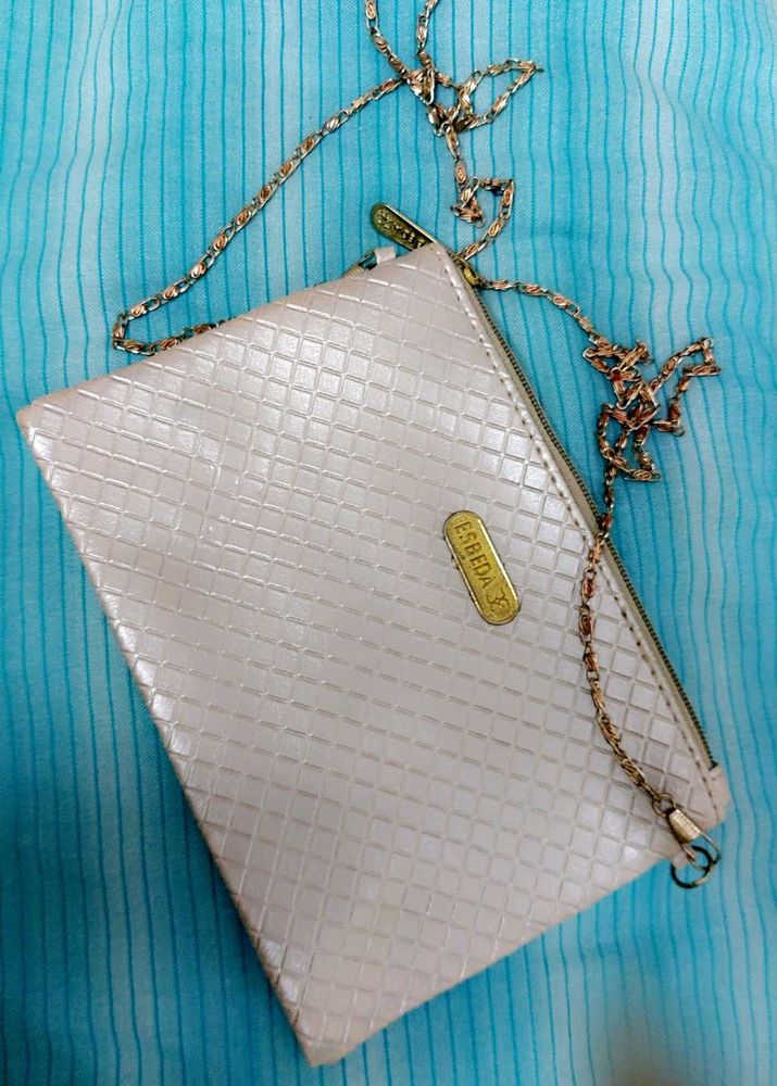 Beige Color Sling Bag👜