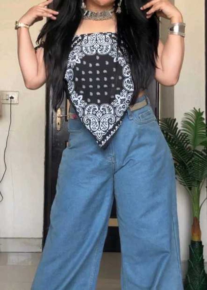 Stylish Bandana Print Crop Top
