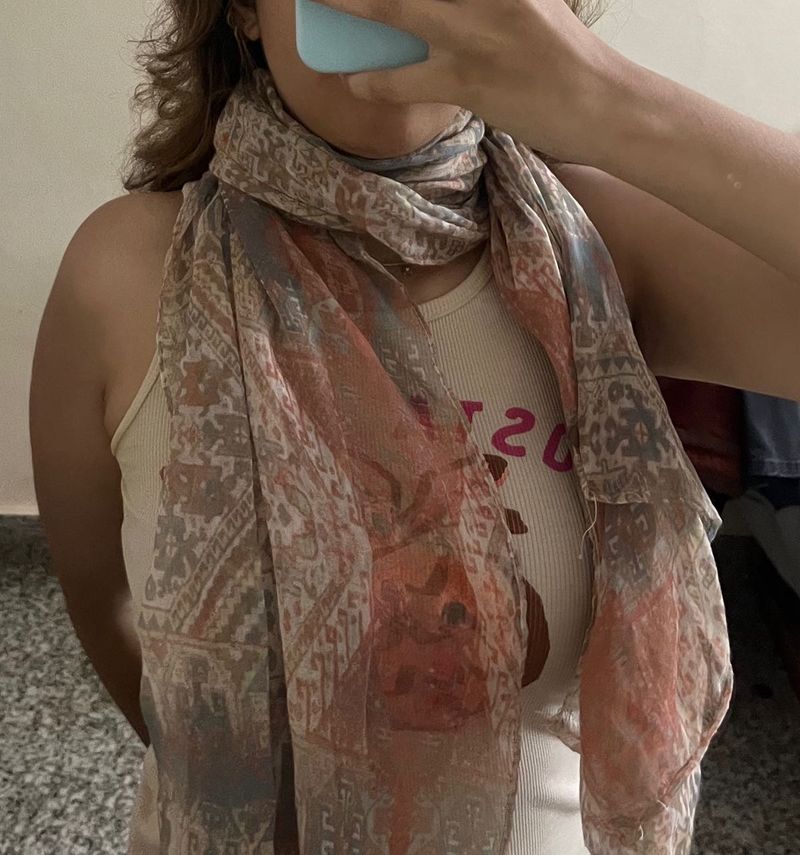 pink stall /scarf