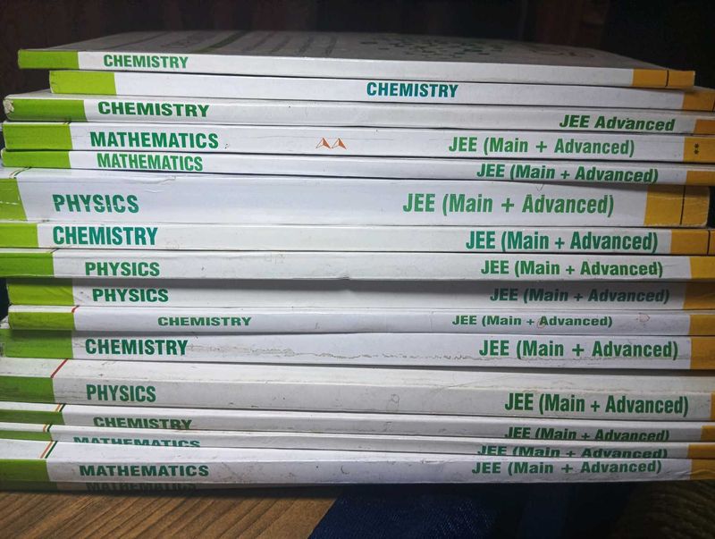 gravity .JEE Physics Chemistry Math Books
