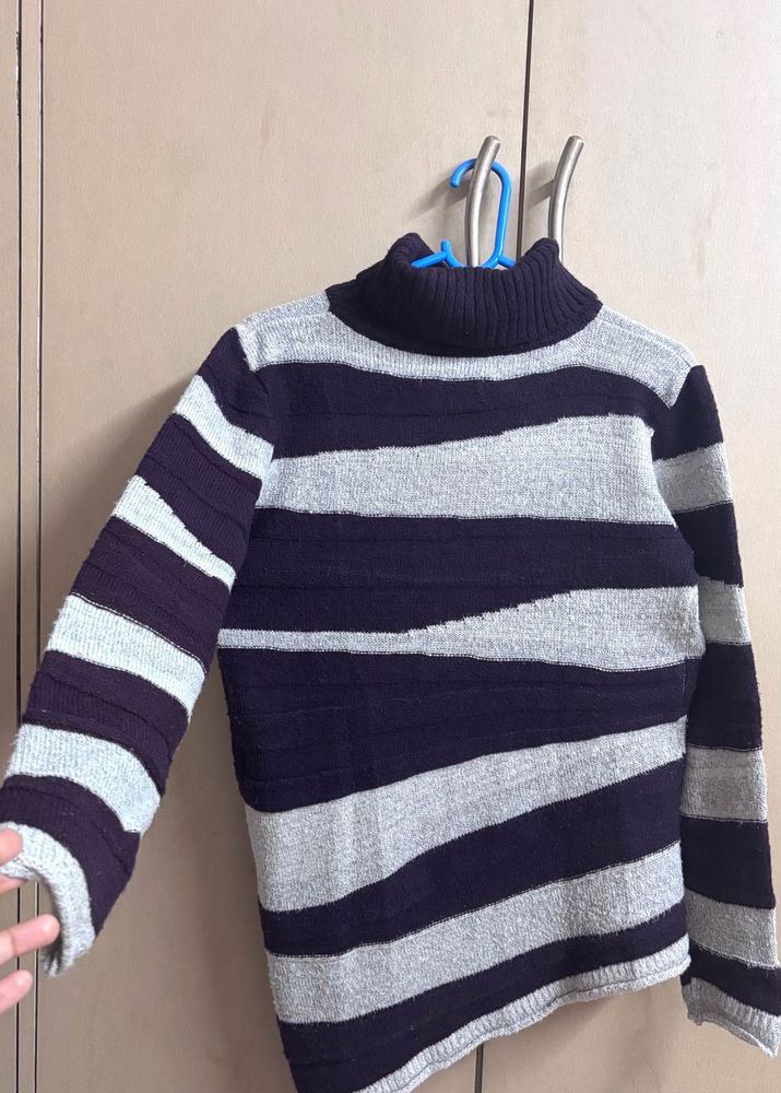 Price drop!! Striped Turtleneck Sweater