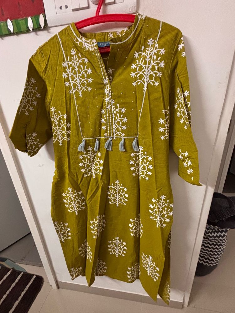 Beautiful green kurta in excellent condition