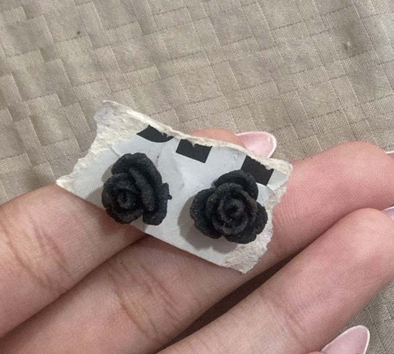 black flower stud