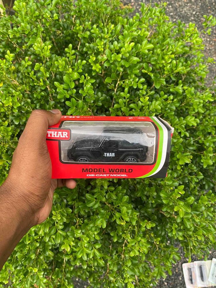 Mahindra Thar Die-Cast Model Car three colours ava