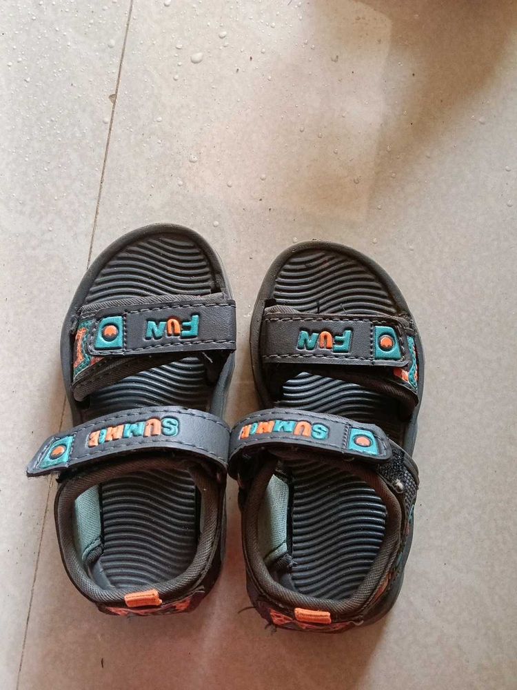 1.5 yr girl sandal