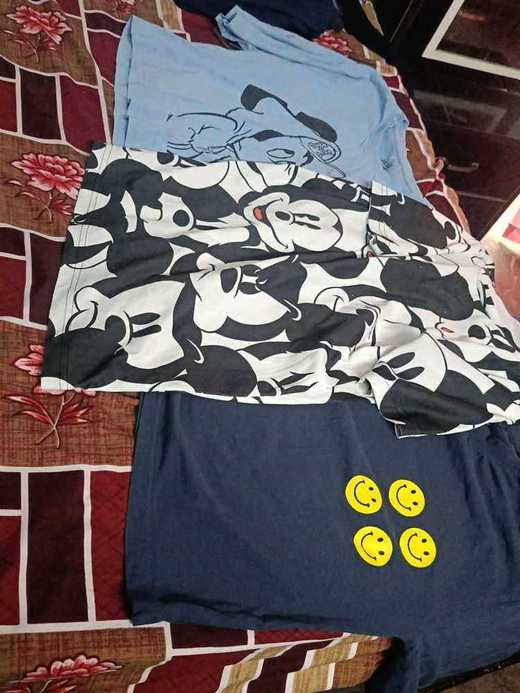 Fun Mickey Mouse &amp; Smiley T-Shirts Bundle