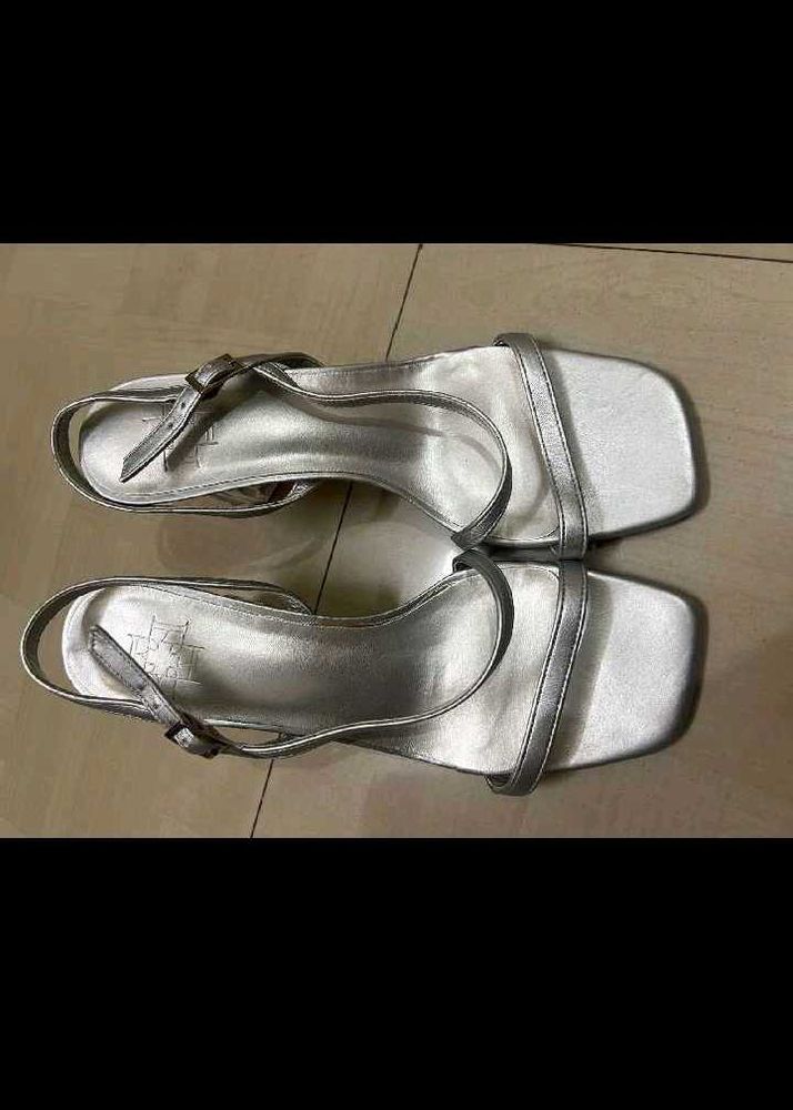 Brand - Encrustd Heel