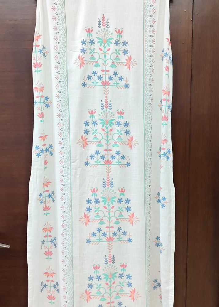 Elegant White Floral Kurta