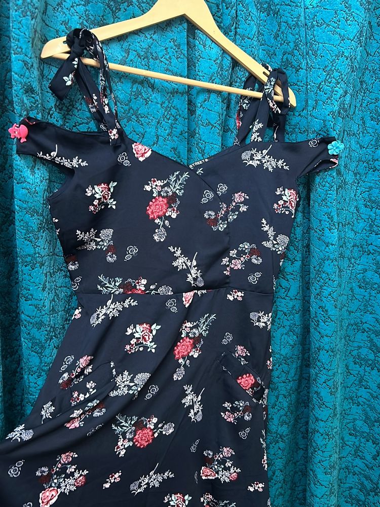 Navy Blue &amp; Red Floral Printed Flare Dress