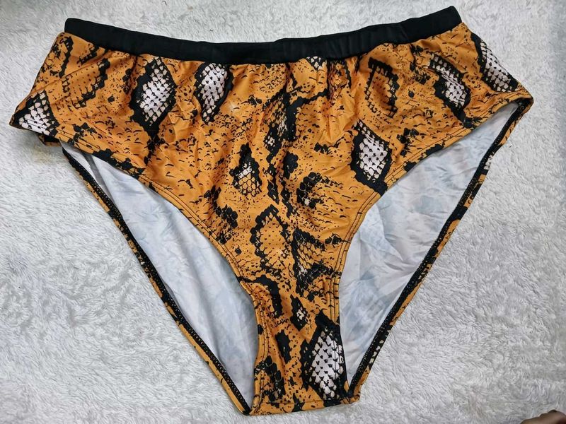 Snake Print Bikini Bottom ♥️
