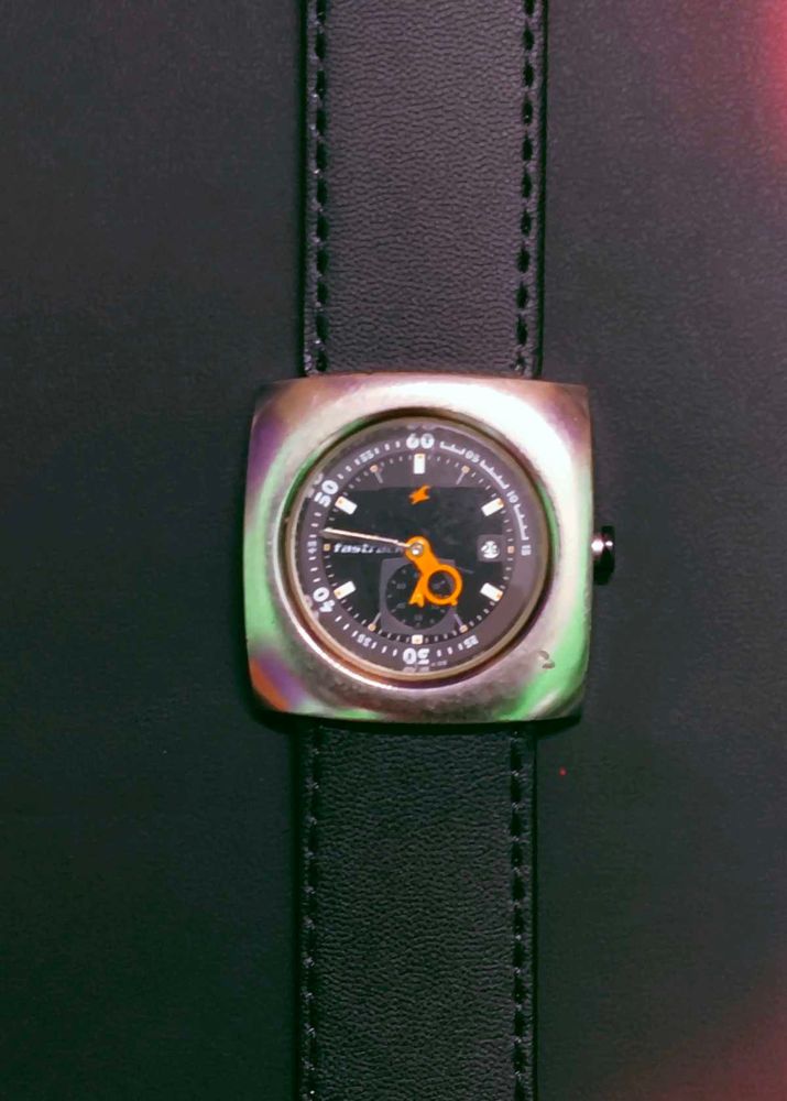 Fastrack Analog Watch !!,