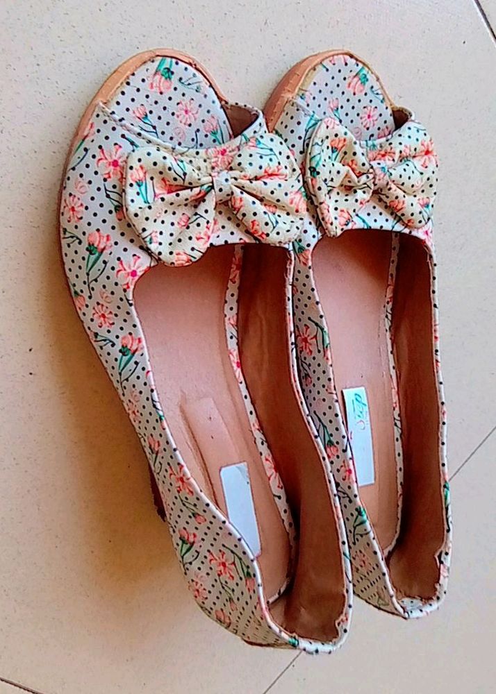 Bellies Wedge Heels