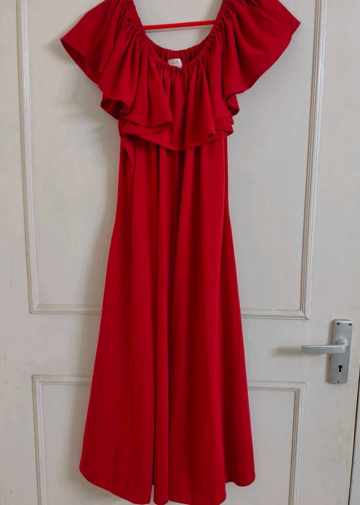 Chic Off-Shoulder Red Dress