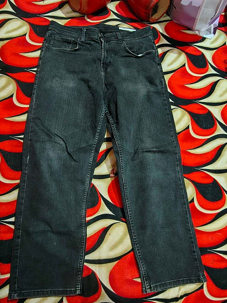 Dark Wash Relaxed Fit Jeans