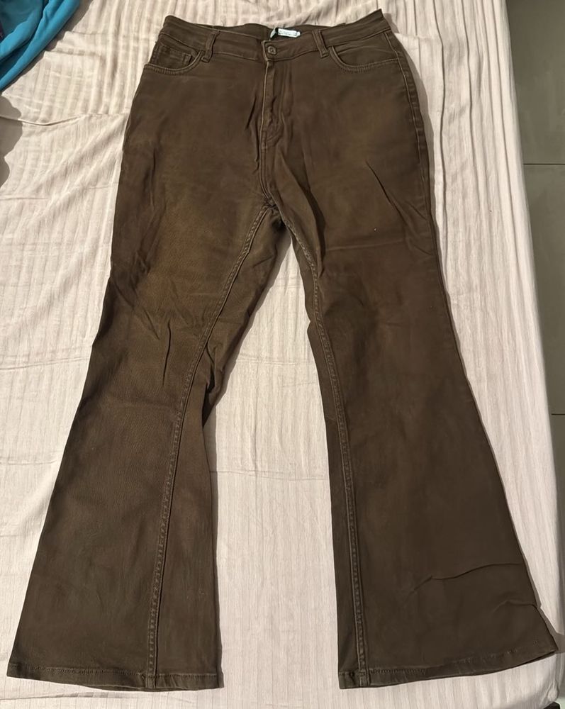 Off-duty Brown Flare Jeans