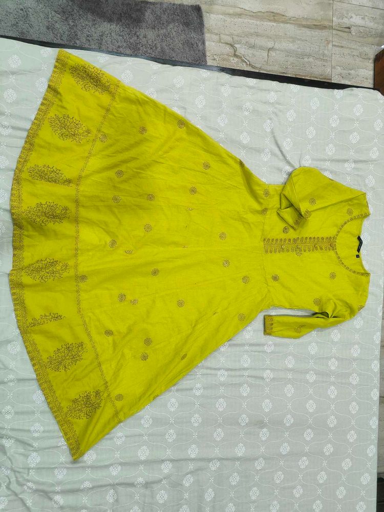Melange lime yellow greenish Embroidered Kurta