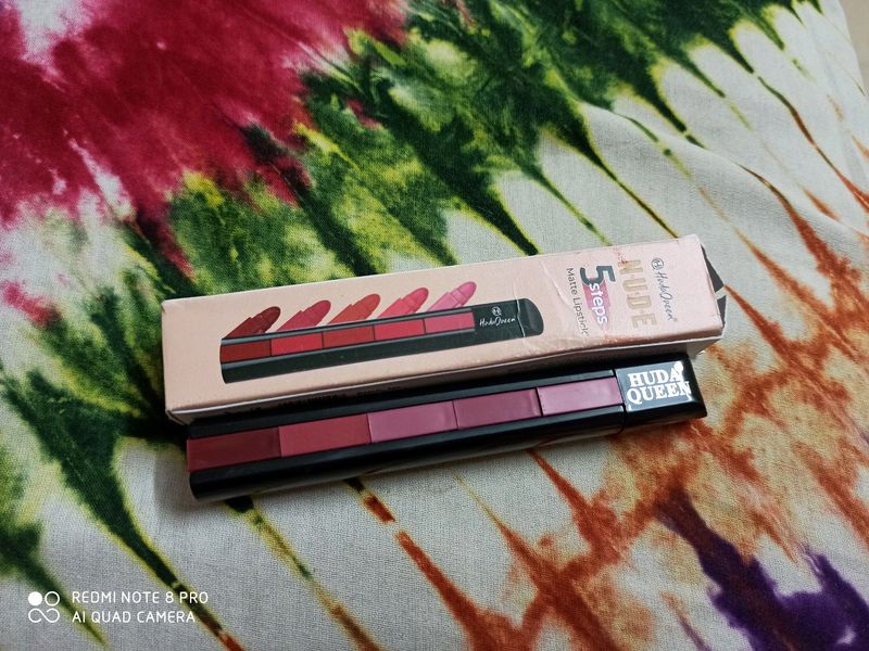 New Huda Queen 5 In 1 Lipstick