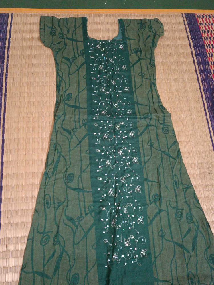 Green 💚Embroidered Kurta,💚