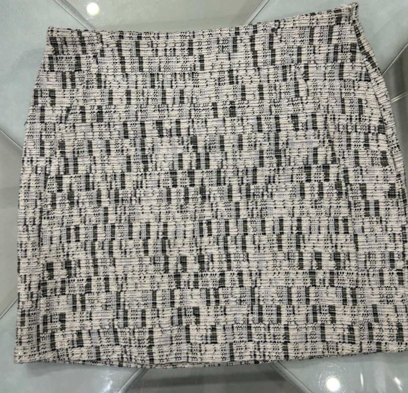 WOMEN's PARTY WEAR SKIRT