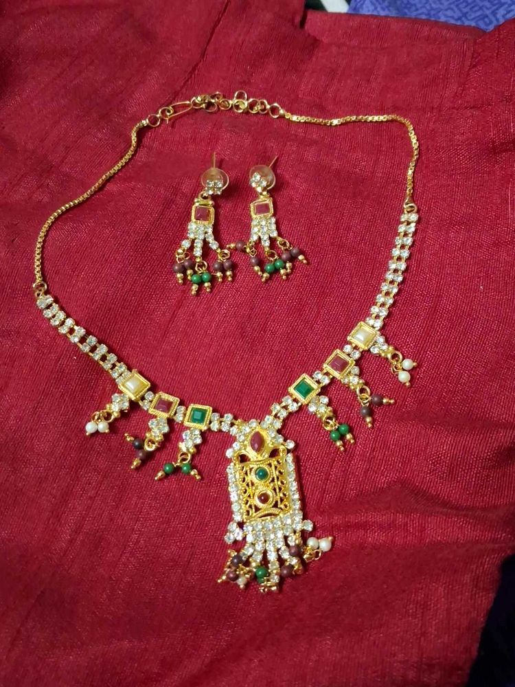 Elegant Gold-Plated Necklace and Earring Set