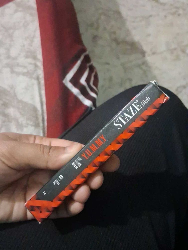 StaZe Y.U.M.M.Y Lip Gloss Balm