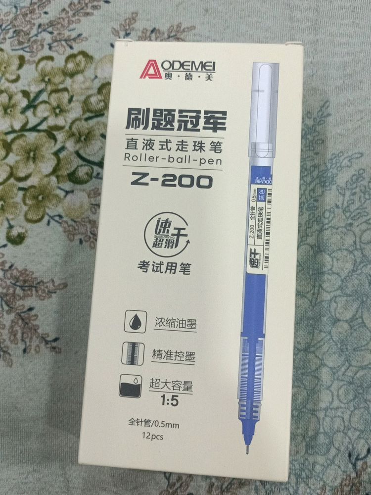 Blue Pen Set Of 12 Gel Pe New Condition