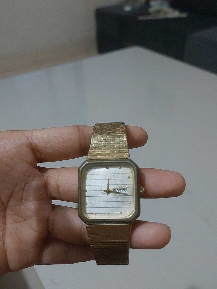 Vintage Gold Tone Watch