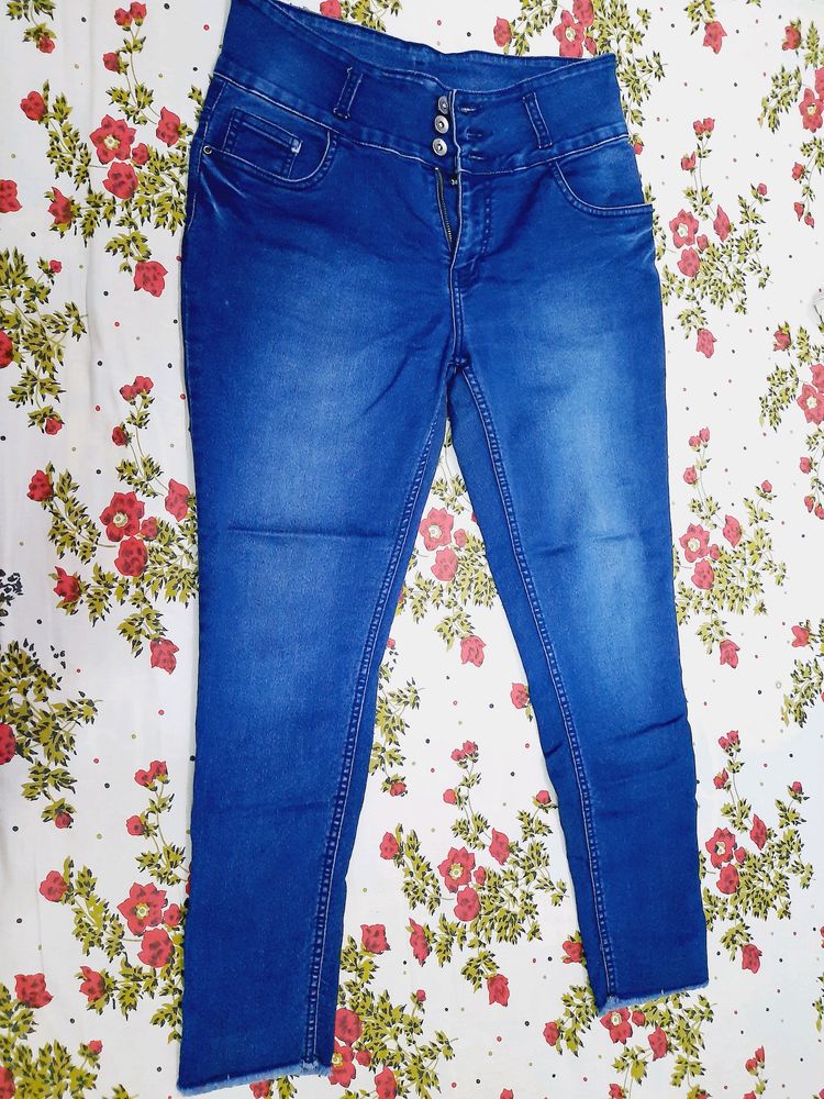 High Waisted Jeans