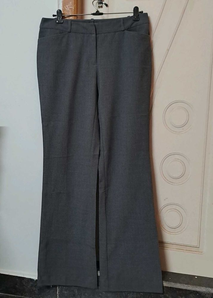 Gray Flare Leg Pants - 30