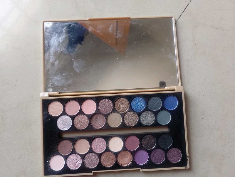 Eyeshadow Palette