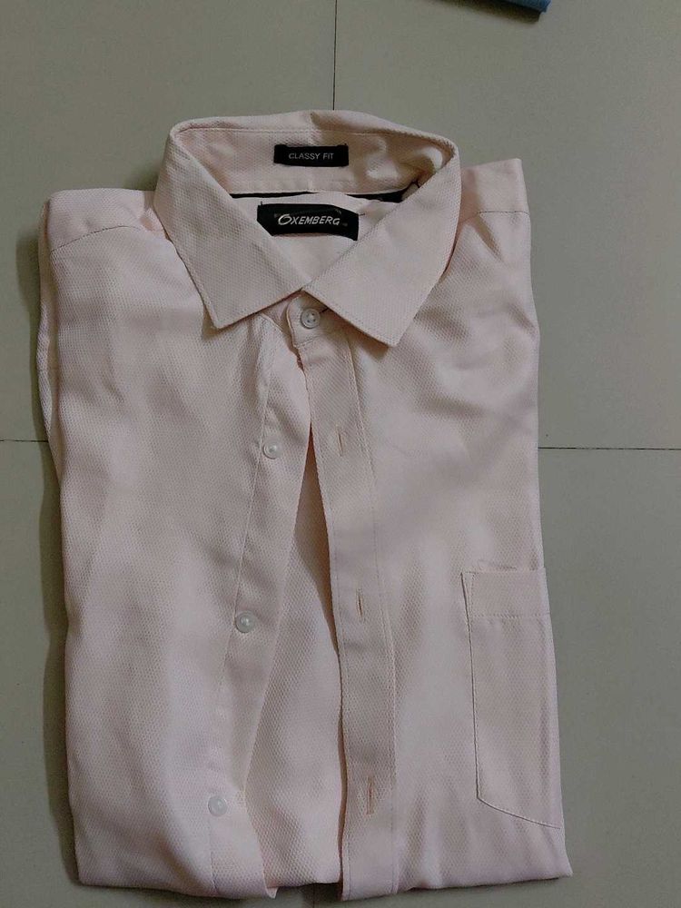 Men's Classic Fit Pink Dress Shirt