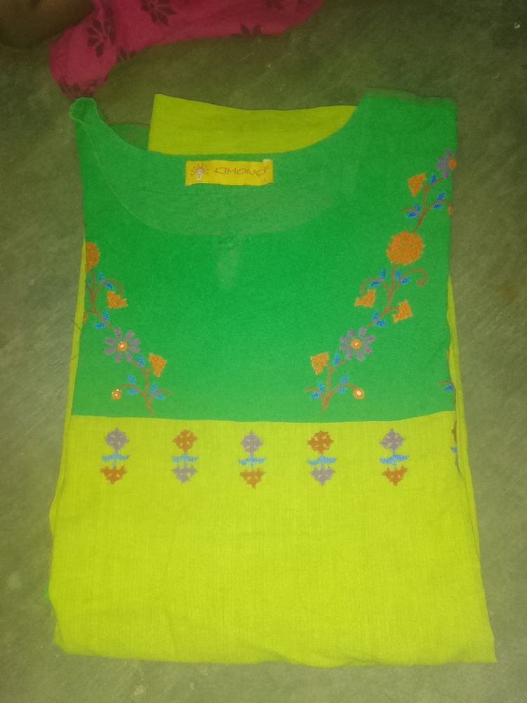 Like New Kurtis Combo