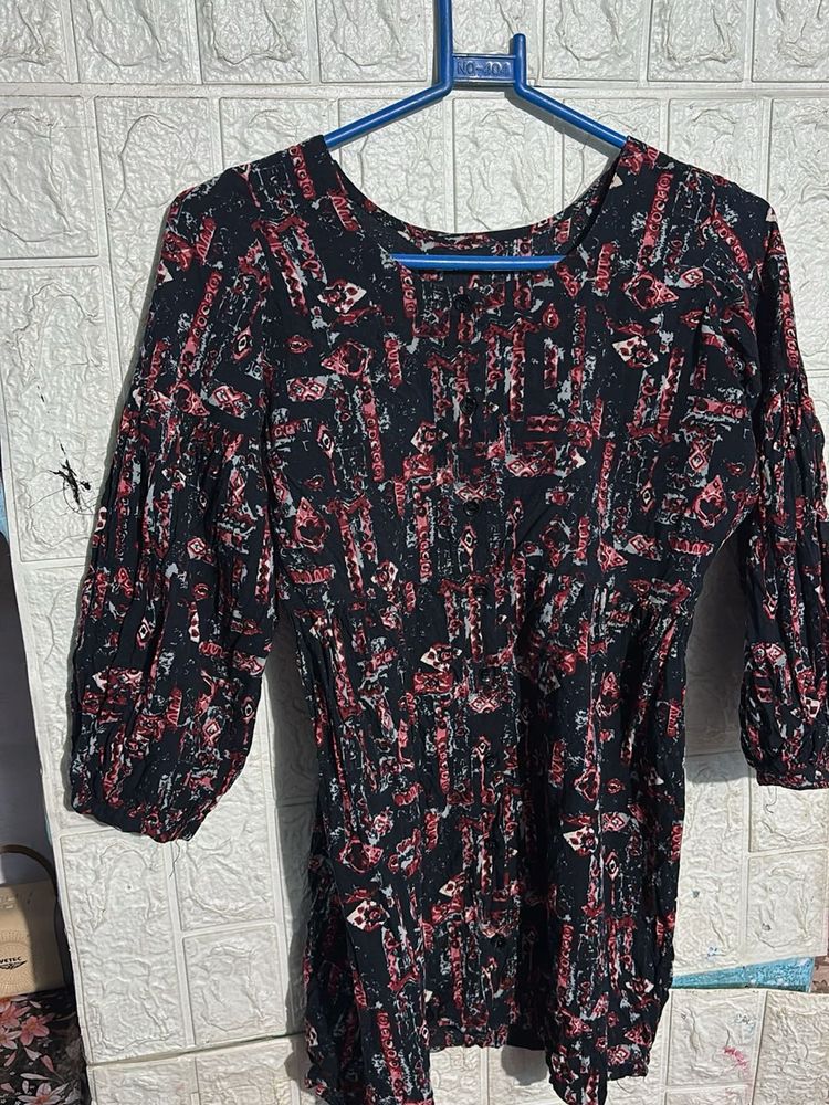 Abstract Print Top