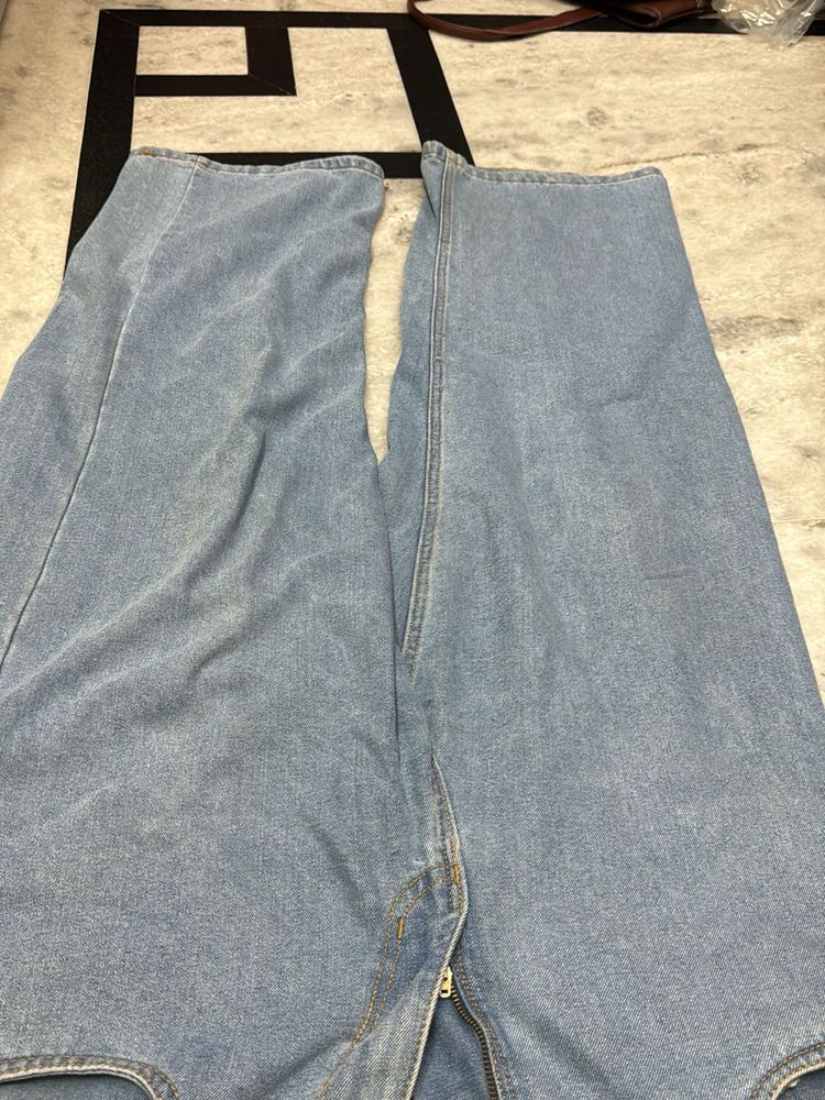 Light Wash Wide Leg Jeans