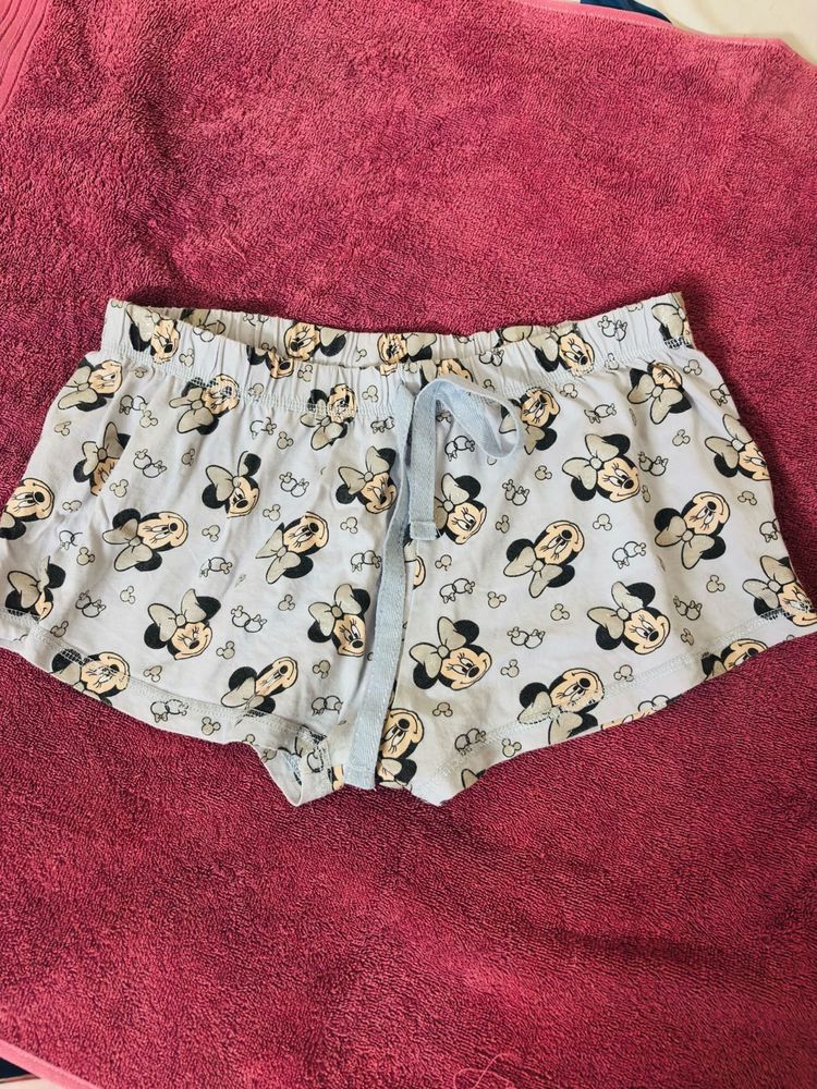 Women shorts