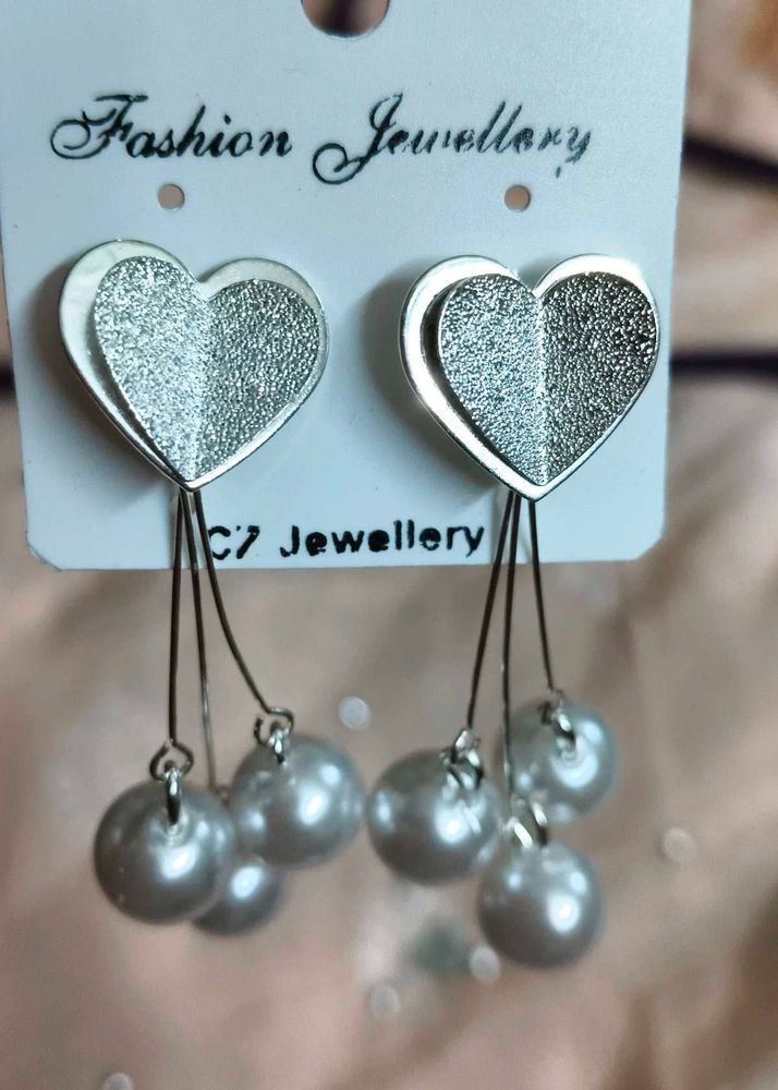 Heart Drop Pearl Earrings - Elegant Fashion
